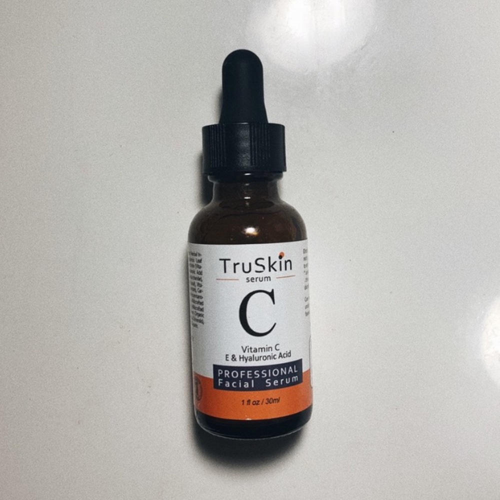 truskin vitamin C + E / hyaluronic acid serum